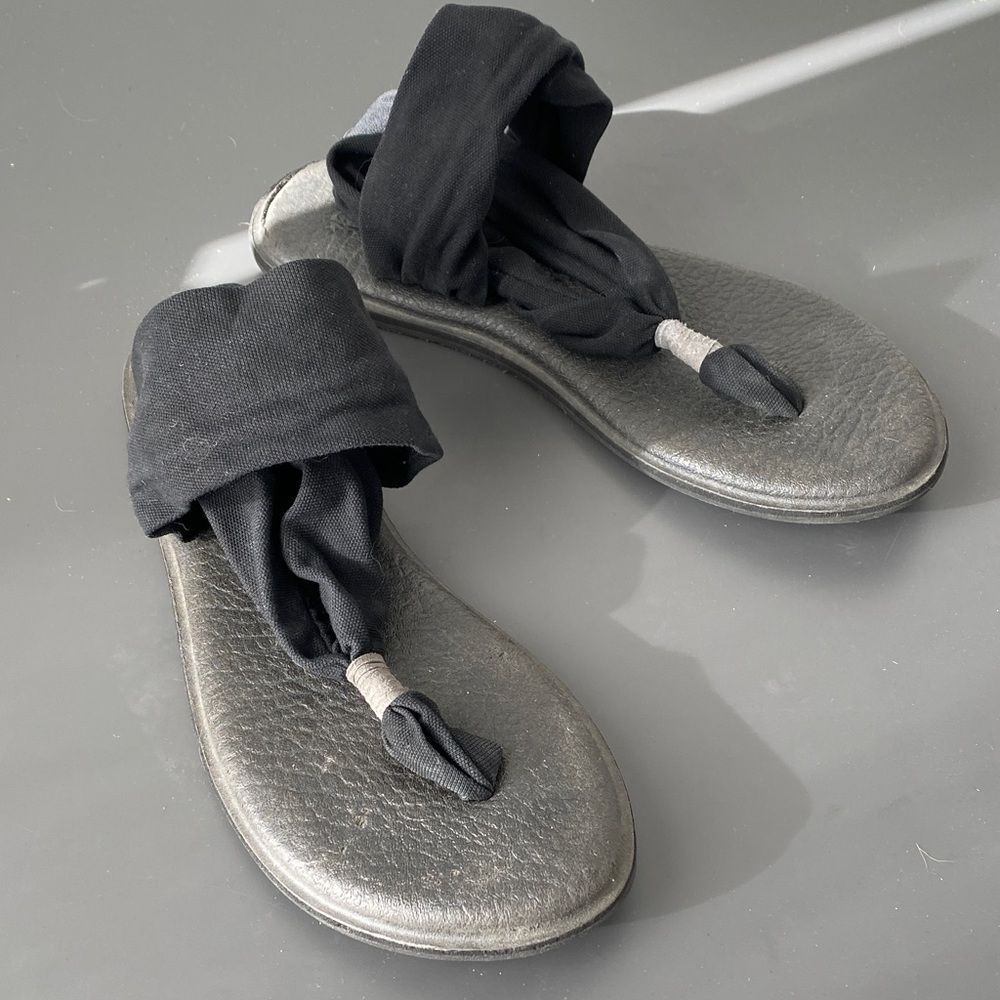 Sanuk Black Women's Sling Sandals Sz 9 Comfy Yoga Beach Relaxation Vacation Chic